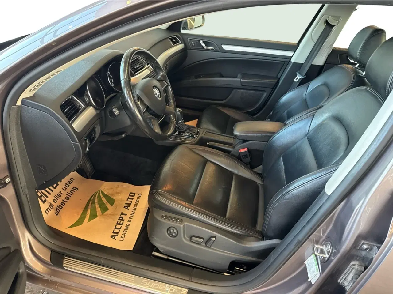 Billede 10 - Skoda Superb 2,0 TDi 170 Elegance Combi DSG