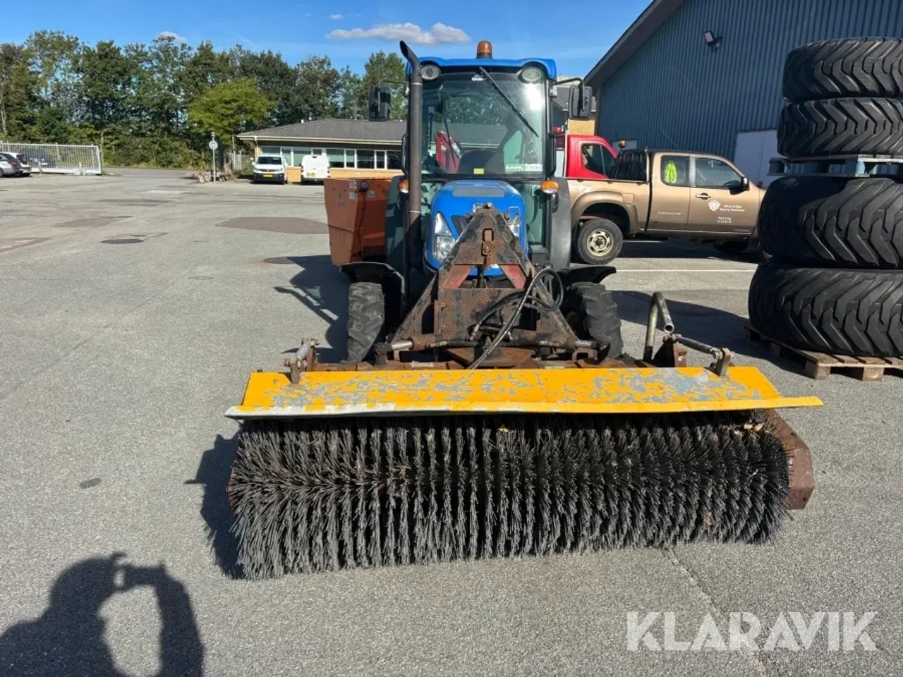 Billede 12 - Traktor New Holland T4050F 4WD med tilbehør