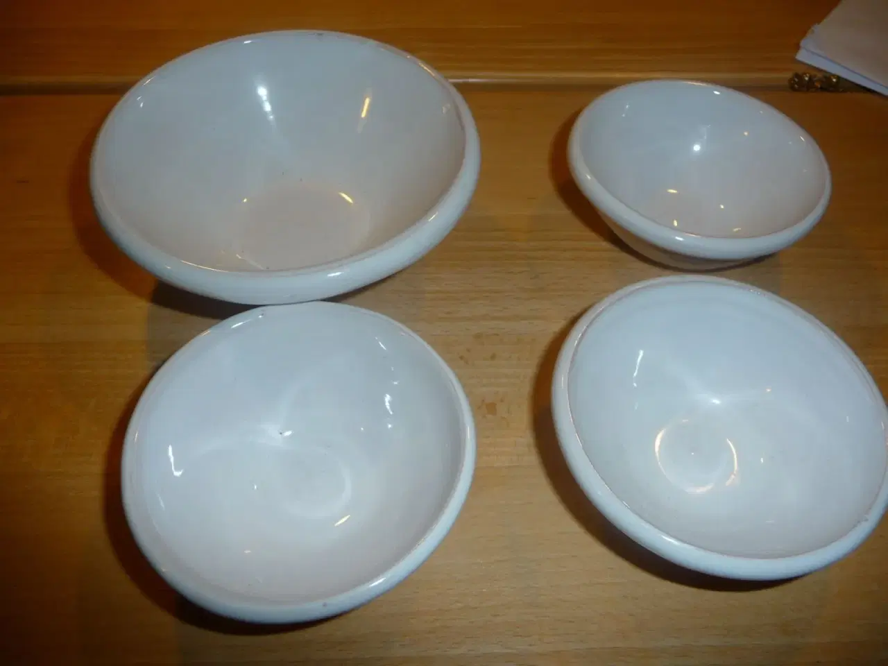 Billede 2 - 4 små hvide skåle