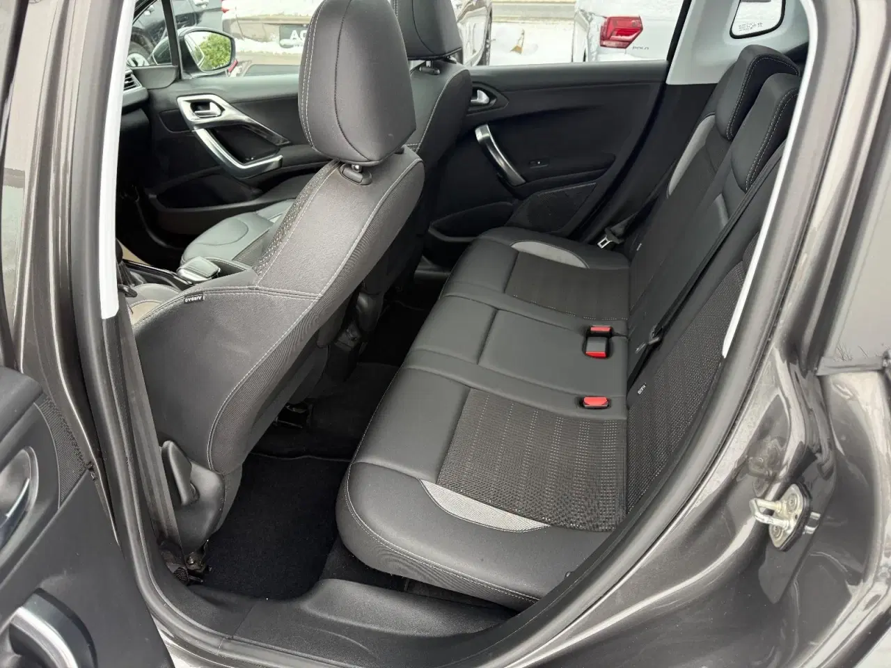 Billede 8 - Peugeot 2008 1,2 e-THP 110 Allure Sky