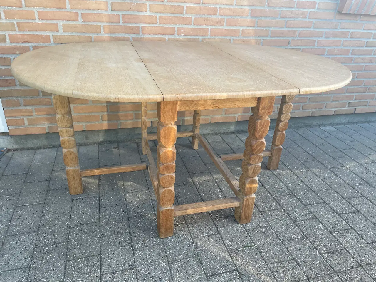 Billede 2 - Spisebord i egetræ 