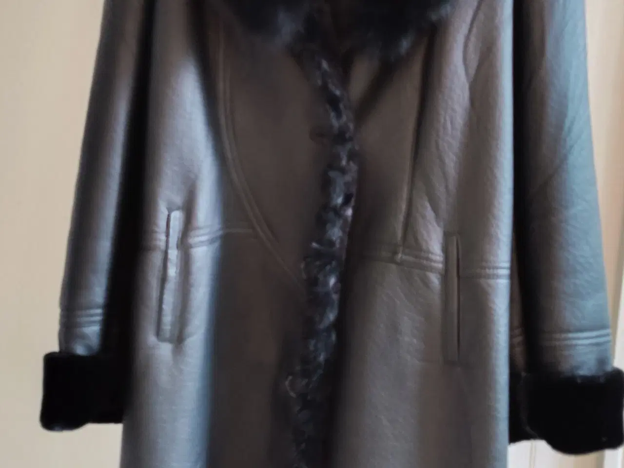 Billede 1 - Ægte Rulams jakke