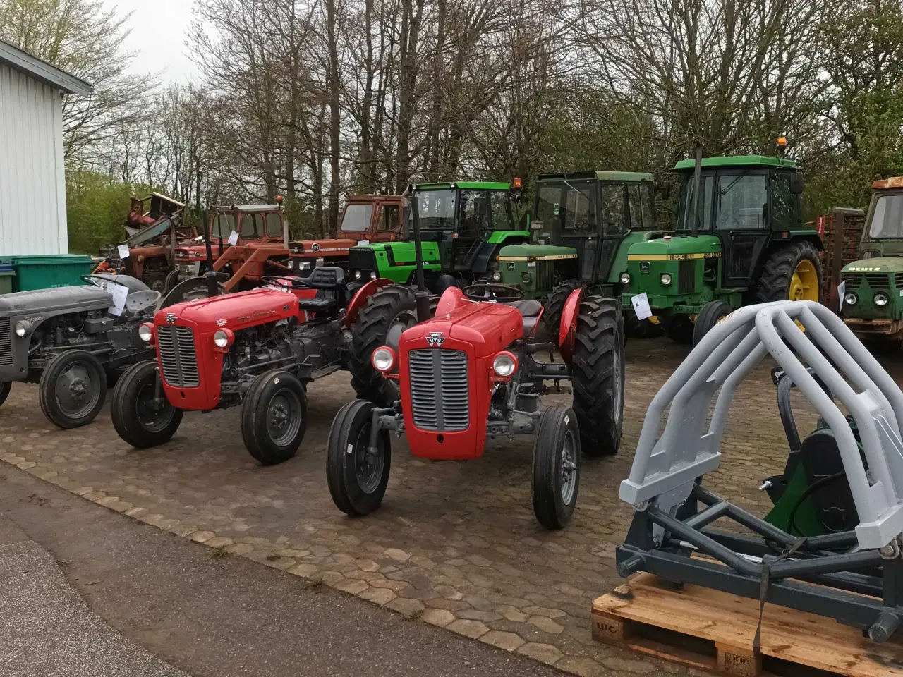 Billede 12 - Traktor værksted 