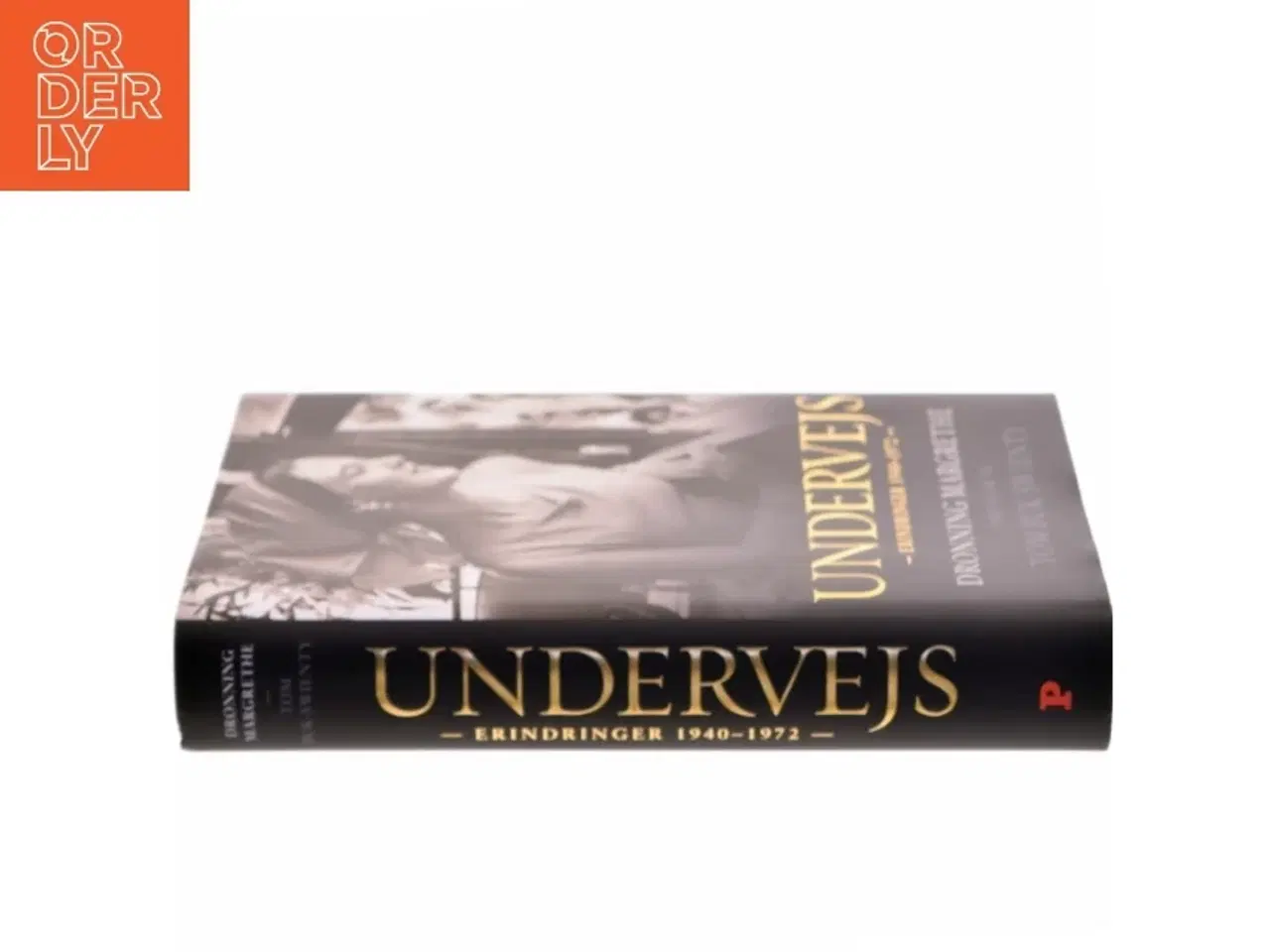 Billede 2 - Undervejs : erindringer 1940-1972 af Margrethe II (Bog)