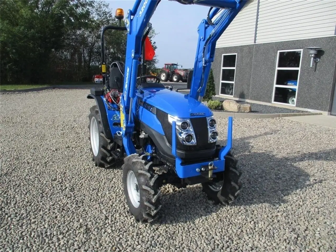 Billede 15 - Solis S26 6+2 gearmaskine med Fuldhydraulisk frontlæsser