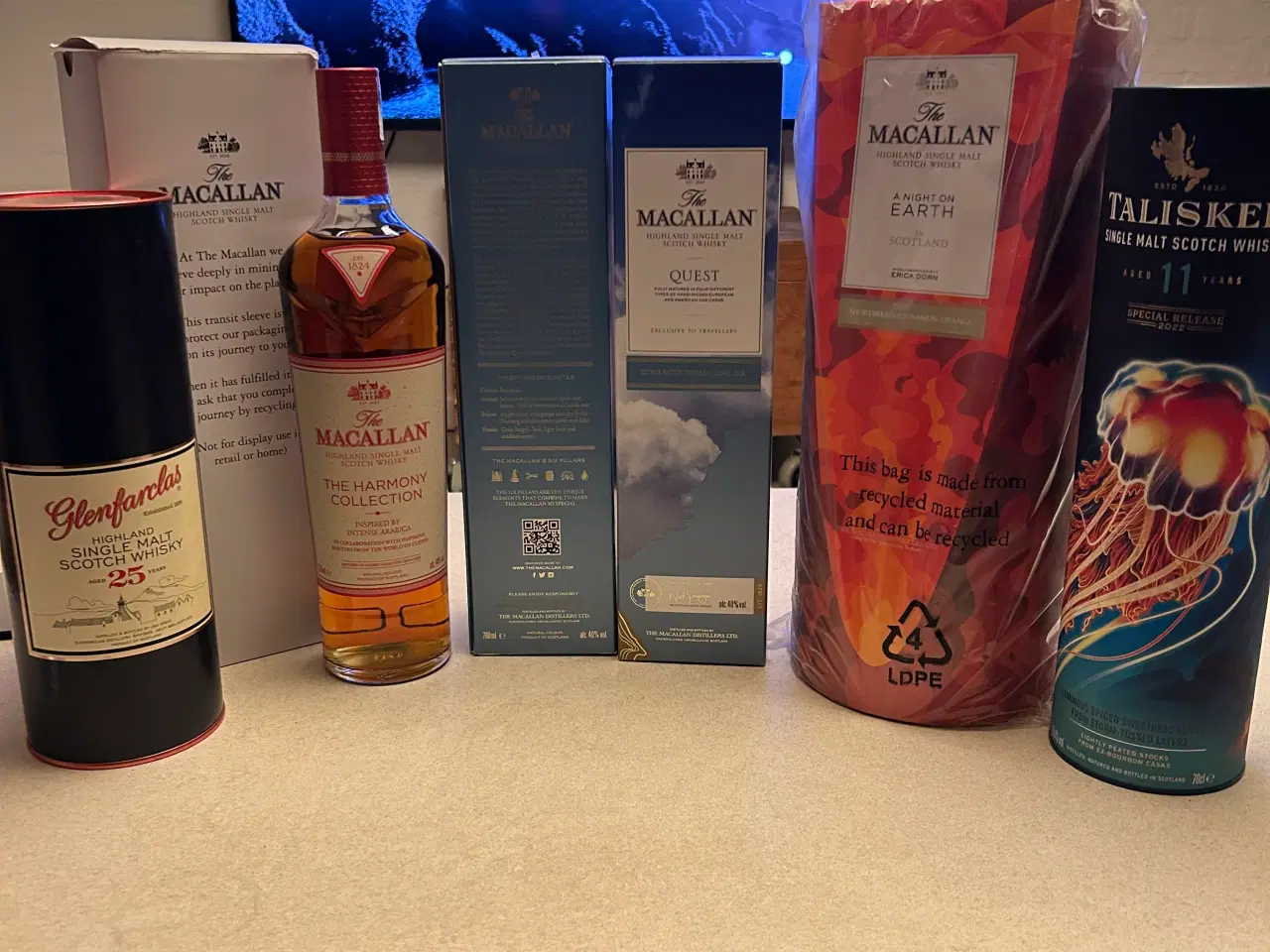 Billede 1 - Blandet whisky (Bl.a.. Macallan)