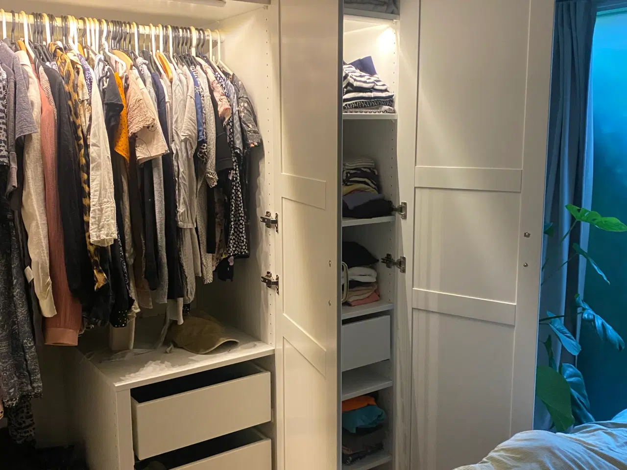 Billede 5 - Superflot garderobeskab ikea
