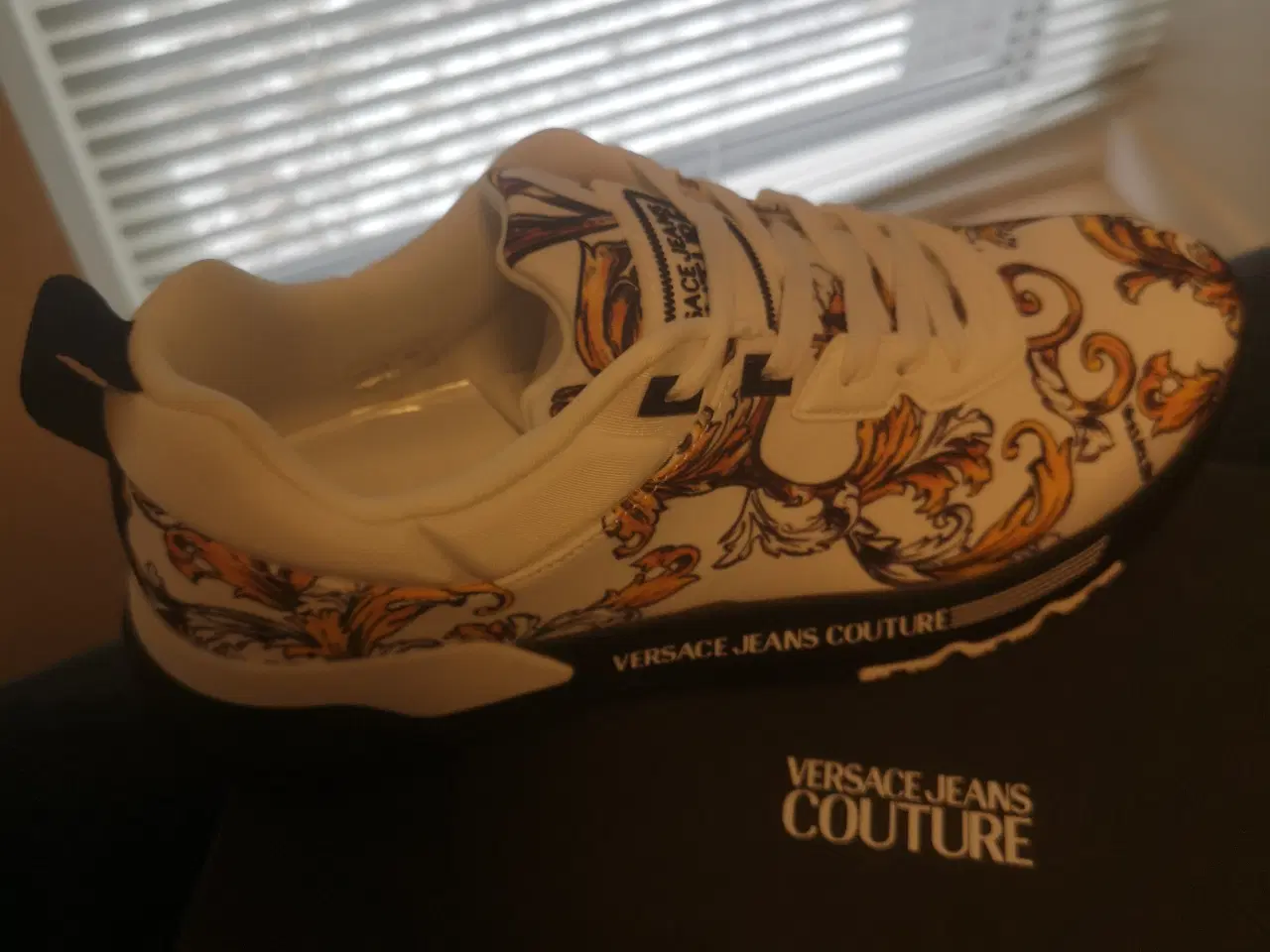 Billede 3 - Versace sneakers str. 44.