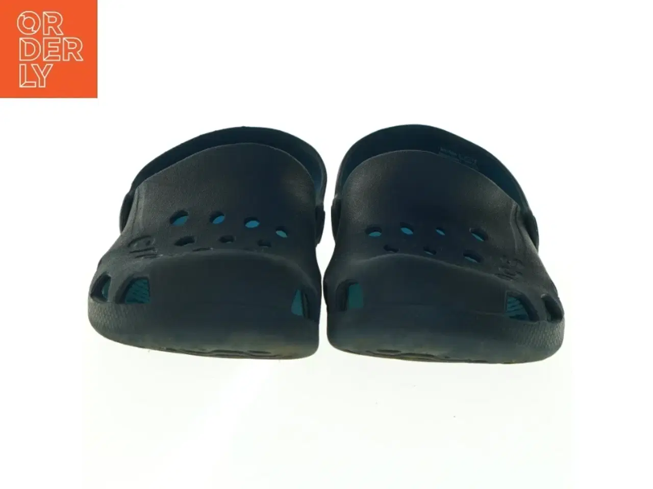 Billede 4 - Sorte og blå sko fra Crocs (str. Ukendt. 24,5 cm lang)