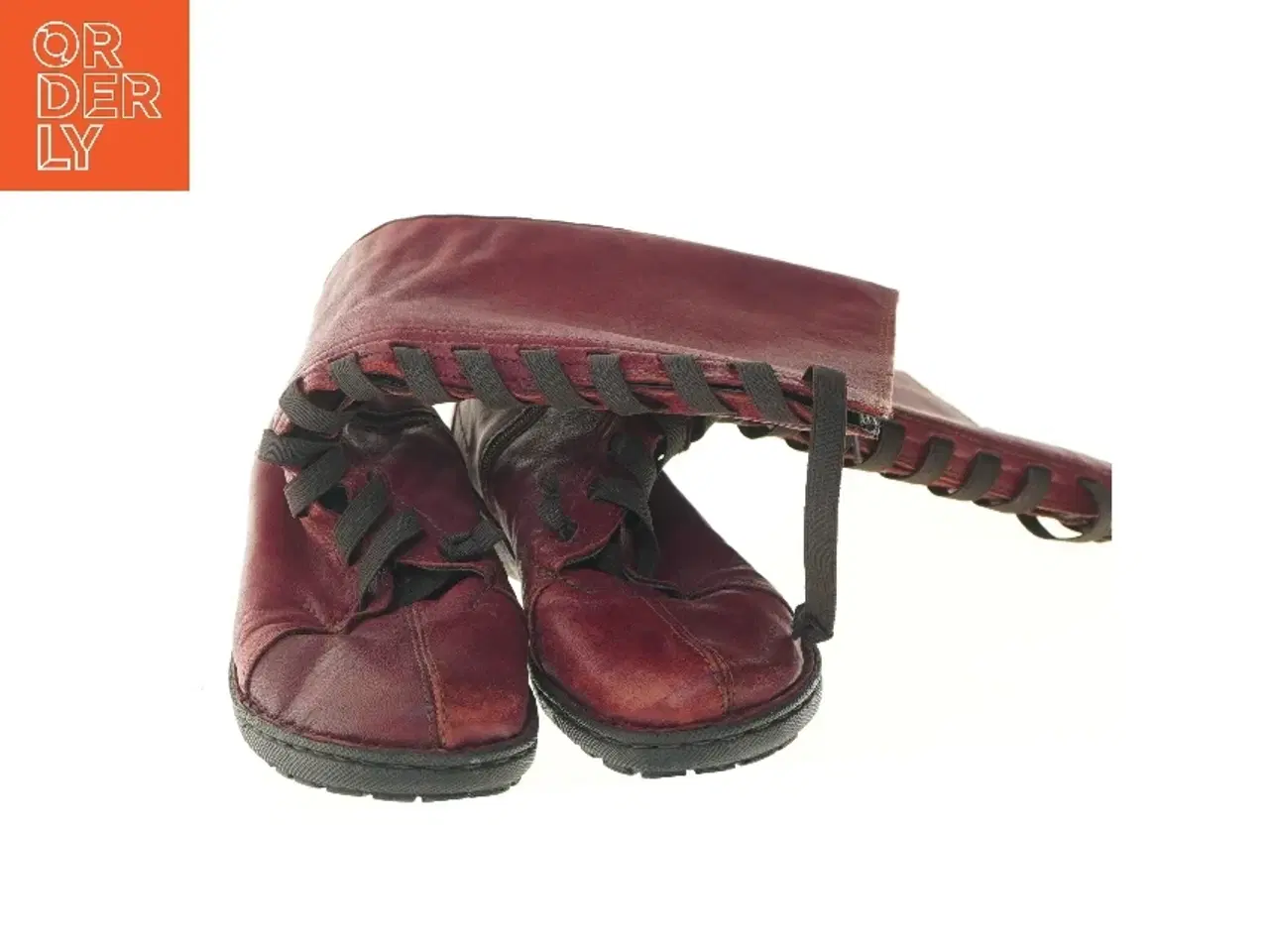 Billede 2 - Røde høje læderstøvler (str. 39 cm)