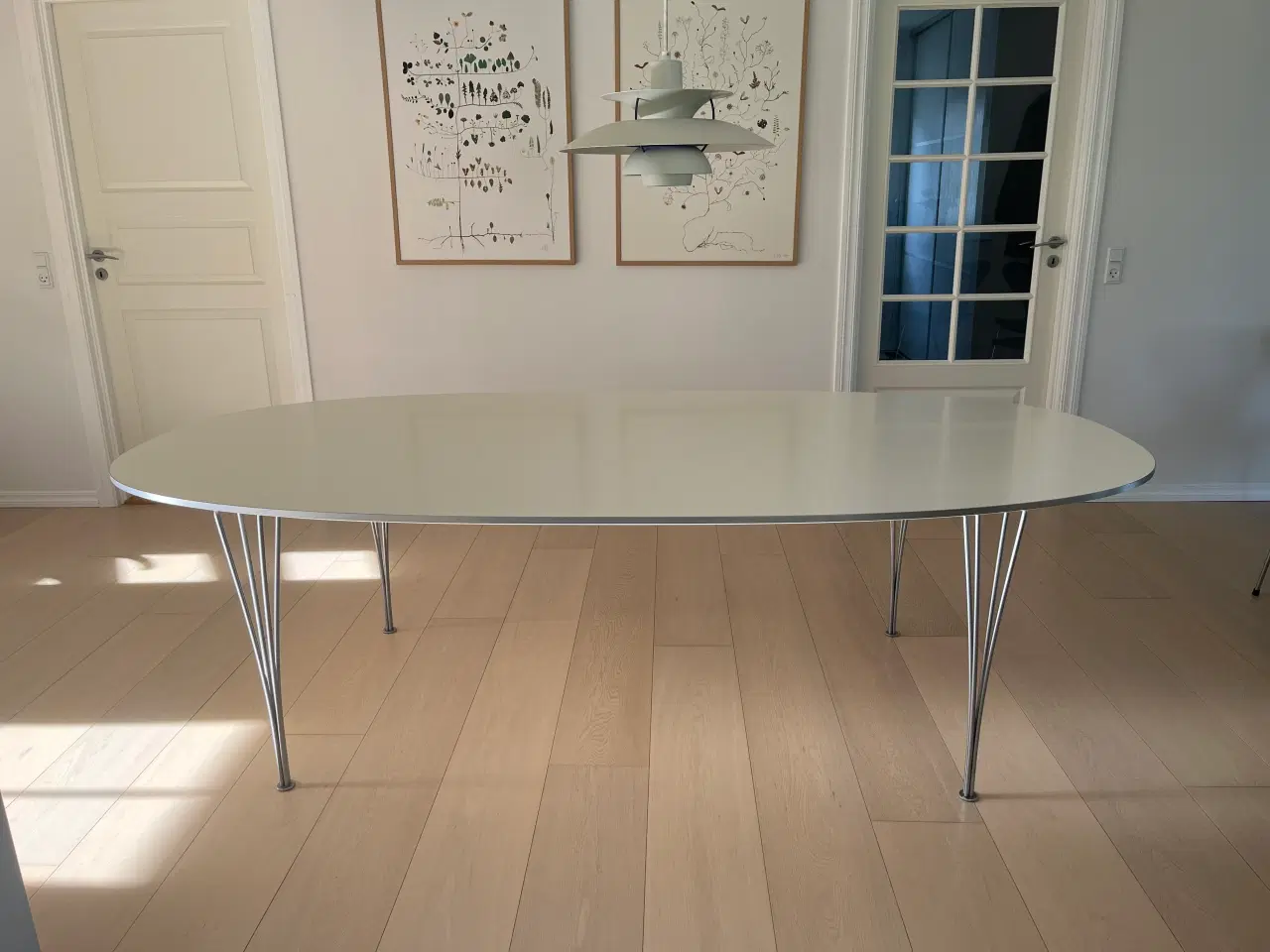 Billede 1 - Piet Hein superellipsebord fra Fritz Hansen