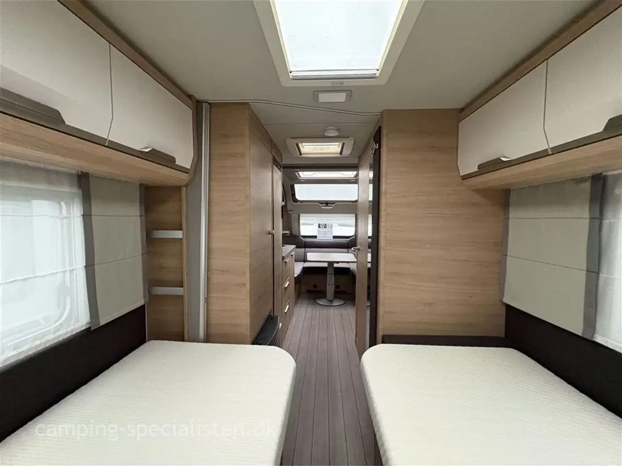 Billede 9 - 2023 - Knaus Südwind 540 UE "60 Years Celebration"   Knaus Südvind 540  model 2023 kan nu ses hos Camping-Specialisten.dk