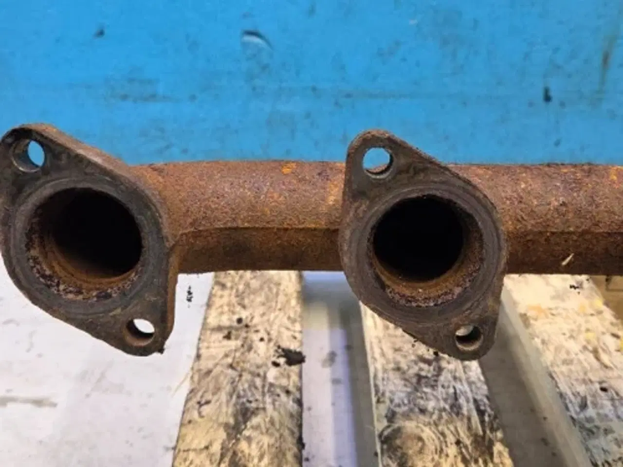 Billede 14 - John Deere 6090HZ003 Udstødningsmanifold R519687