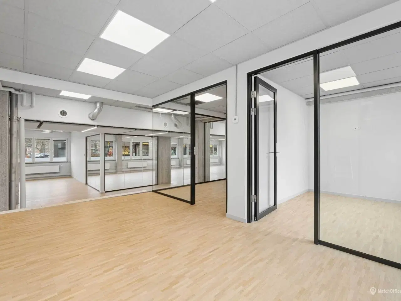 Billede 9 - Moderne lyst og nyrenoveret kontorlejemål tæt på metro
