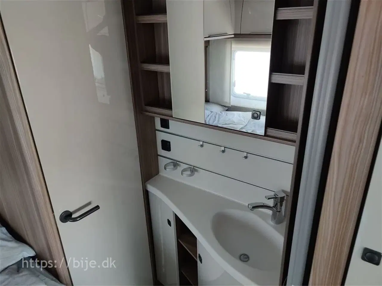 Billede 12 - 2025 - Fendt Tendenza 465 SFB   Køb denne vogn og vælg mellem en gratis mover eller Isabella Capri telt