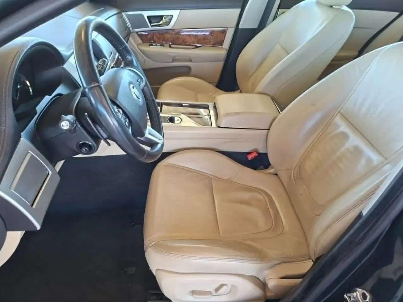 Billede 6 - Jaguar XF 2,2 D Luxury aut.