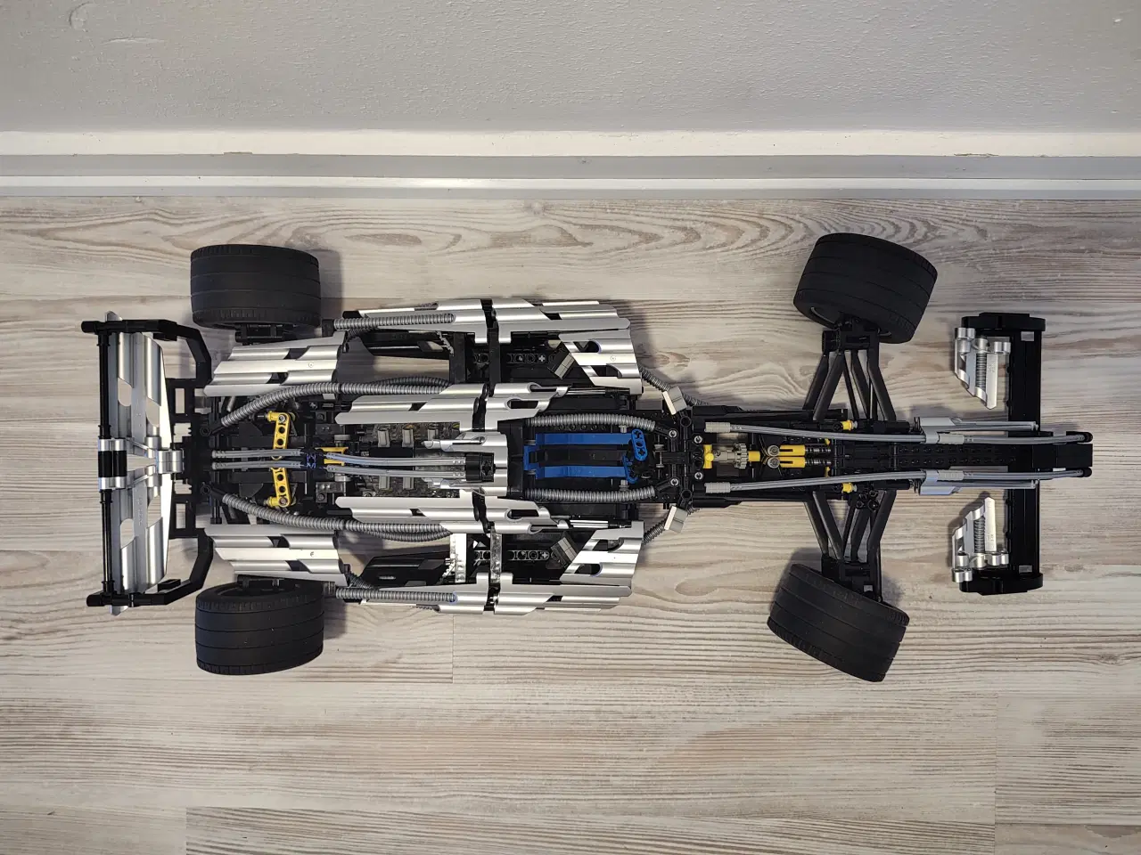 Billede 2 - Lego Technic Silver Champion 8458