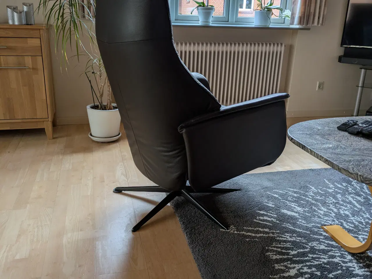 Billede 2 - Dreje/vippe, læder overalt