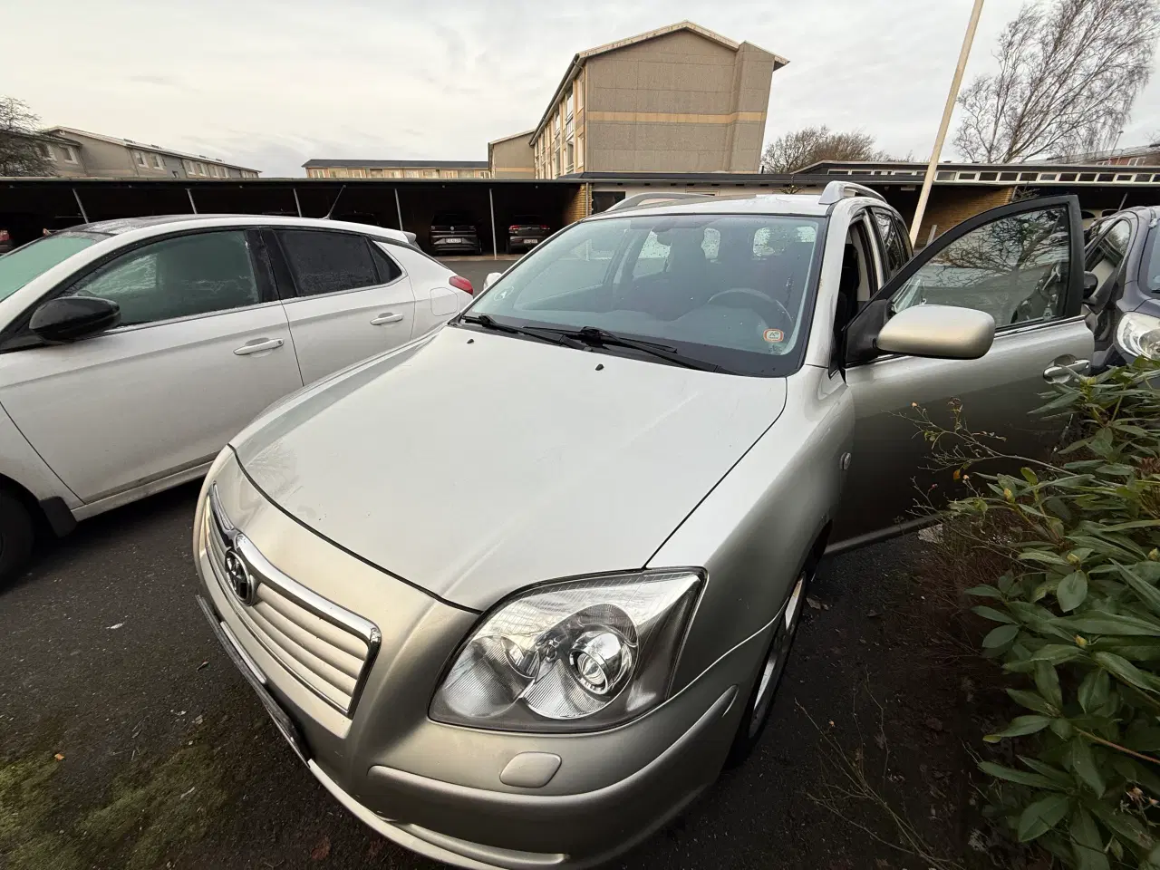 Billede 3 - Toyota Avensis 2004