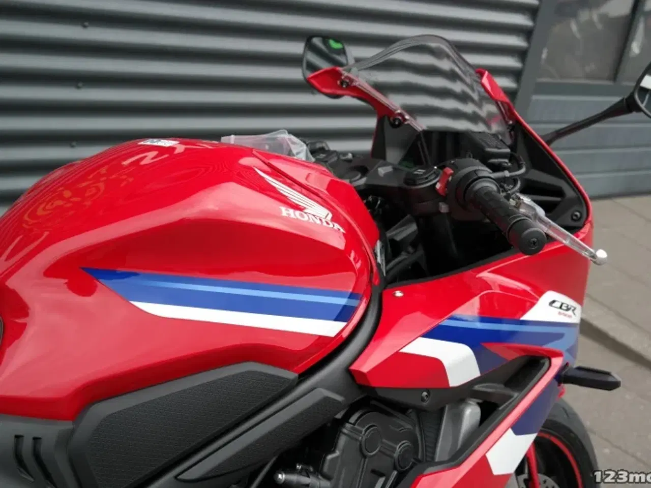 Billede 11 - Honda CBR 650 RC MC-SYD BYTTER GERNE 5 ÅRS FABRIKS GARANTI