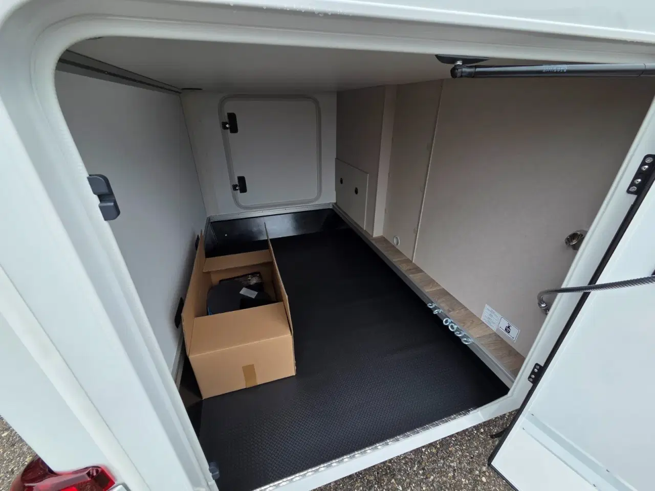 Billede 5 - Hymer Tramp S 685 2,0 CDi 170 aut.