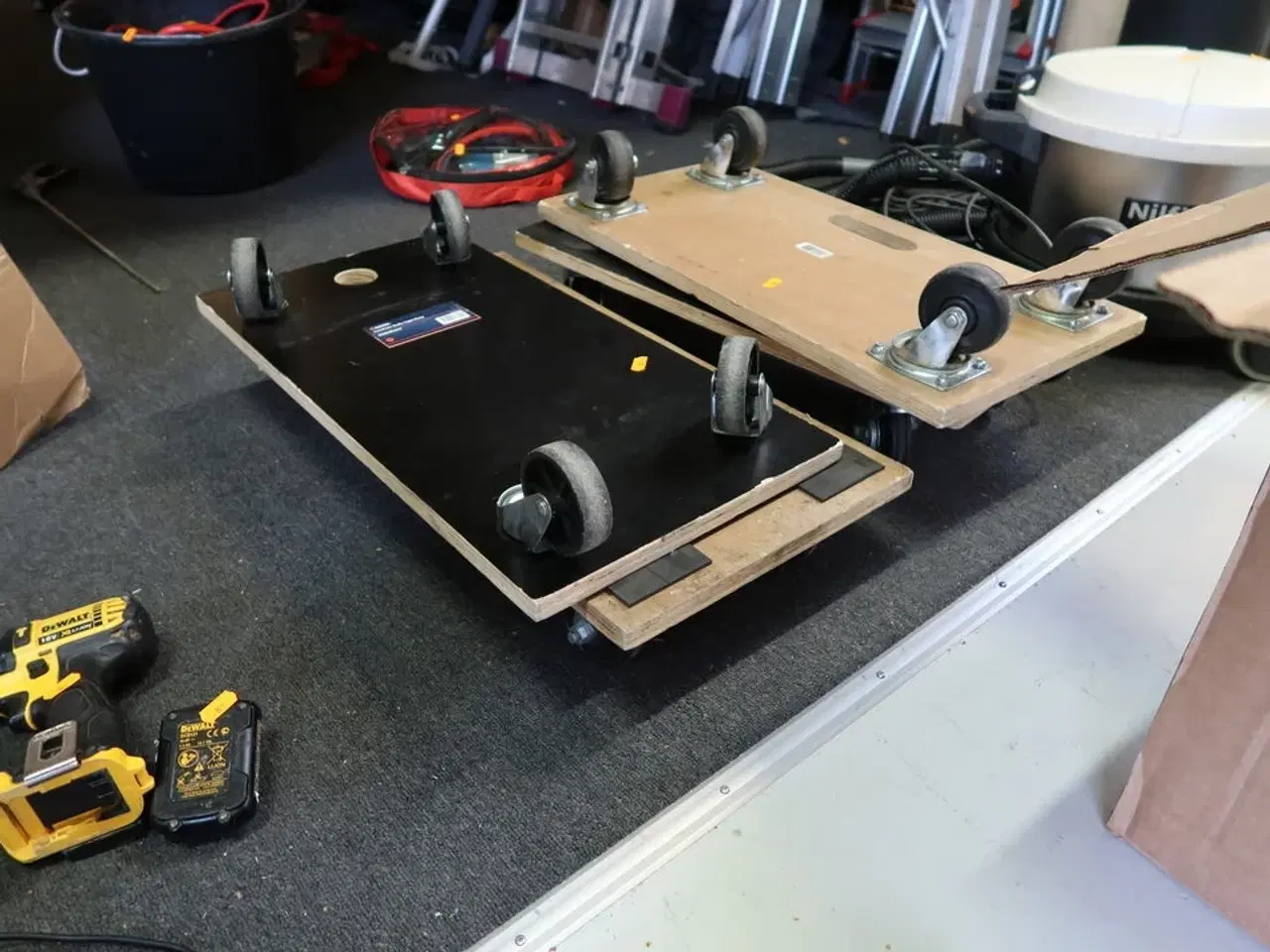 Billede 2 - 4 stk. møbelhunde