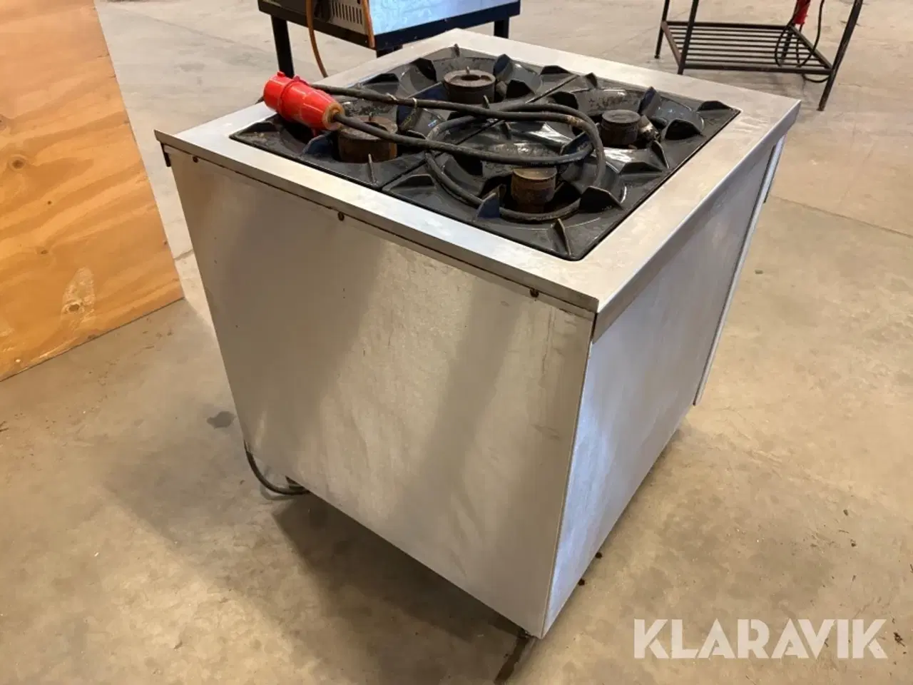 Billede 3 - Industriovn m/4 blus Küppersbusch NGH-405