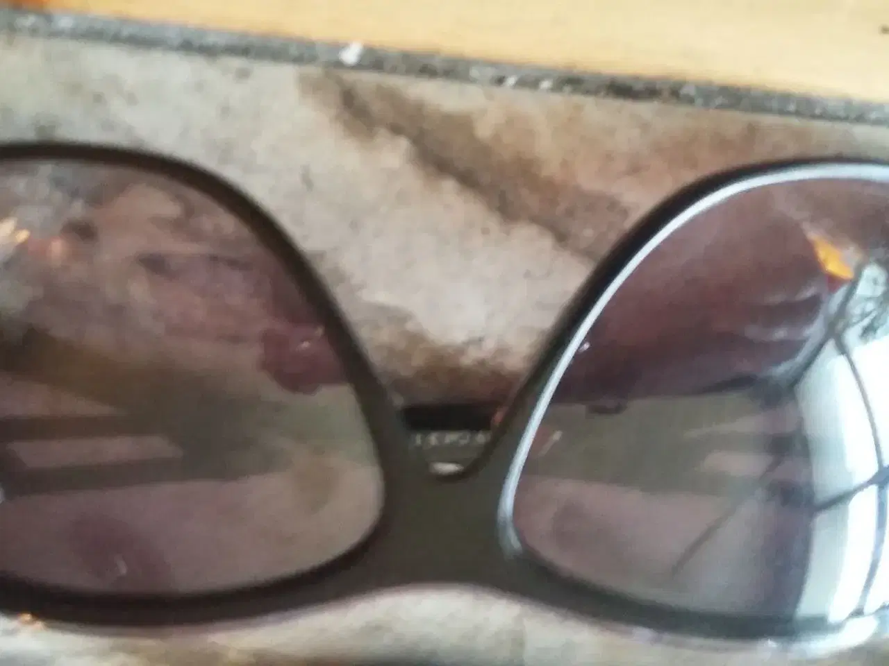 Billede 2 - Solbriller sælges