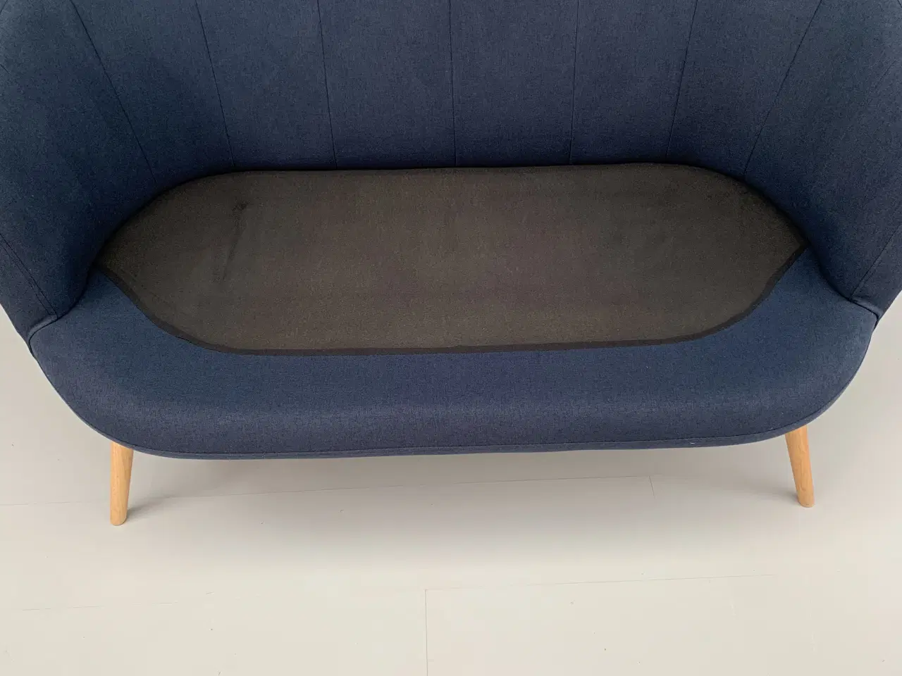 Billede 2 - 2 personers sofa i mørkeblå