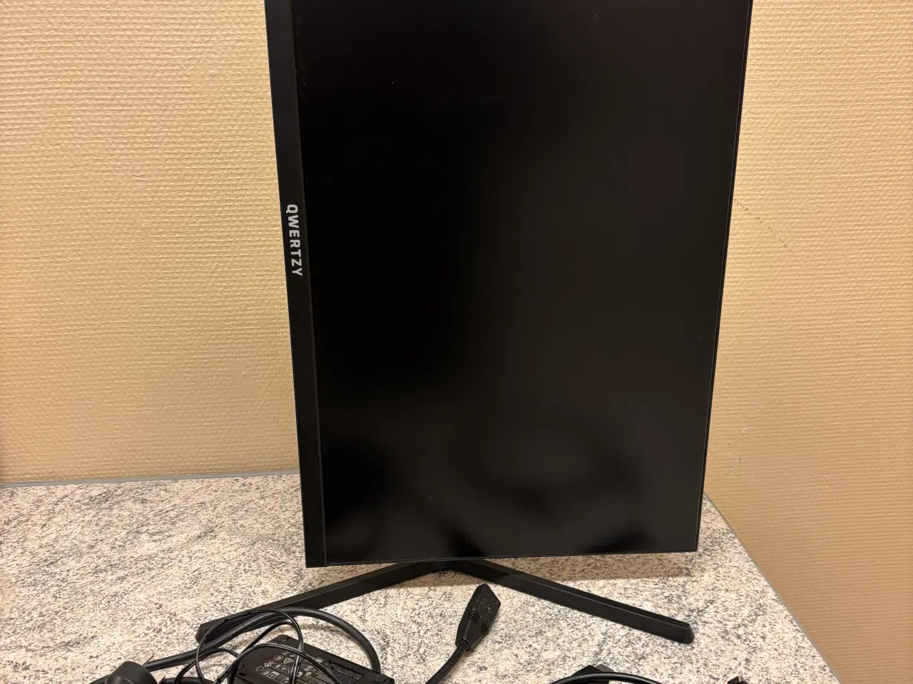 Billede 2 - Gamer skærm (monitor) på 24" m. 240hz, 0,5m