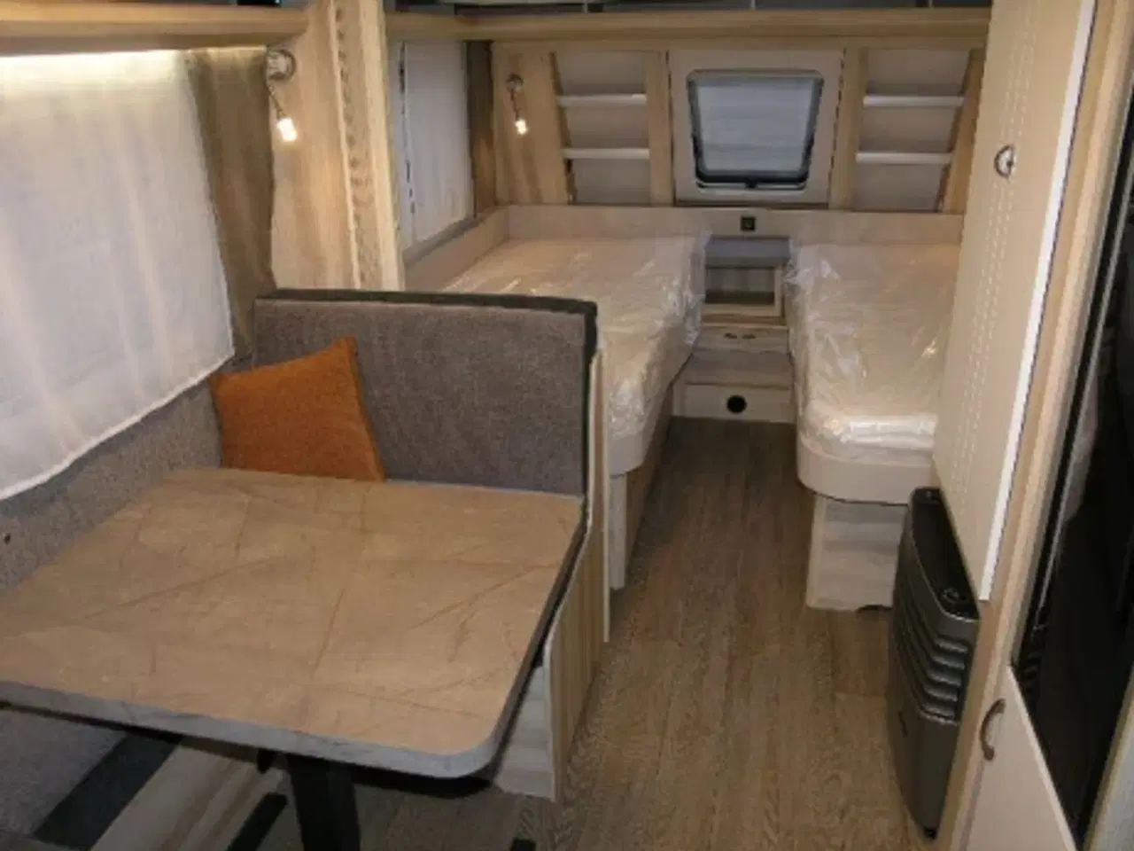 Billede 12 - Hobby De Luxe 460 SL DK Line