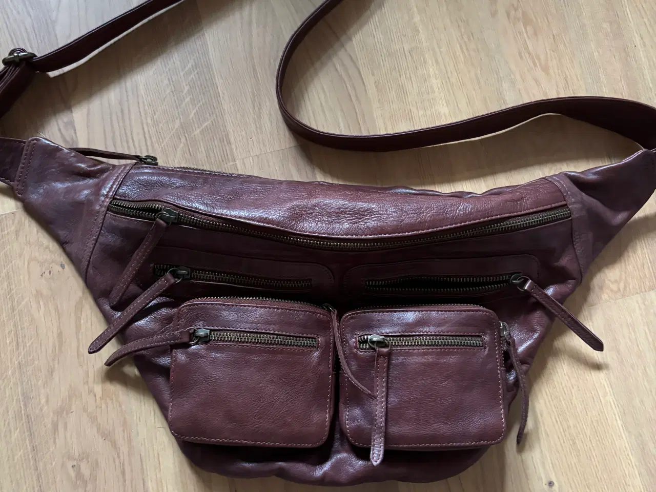 Billede 1 - Redesigned - Superflot bumbag XL