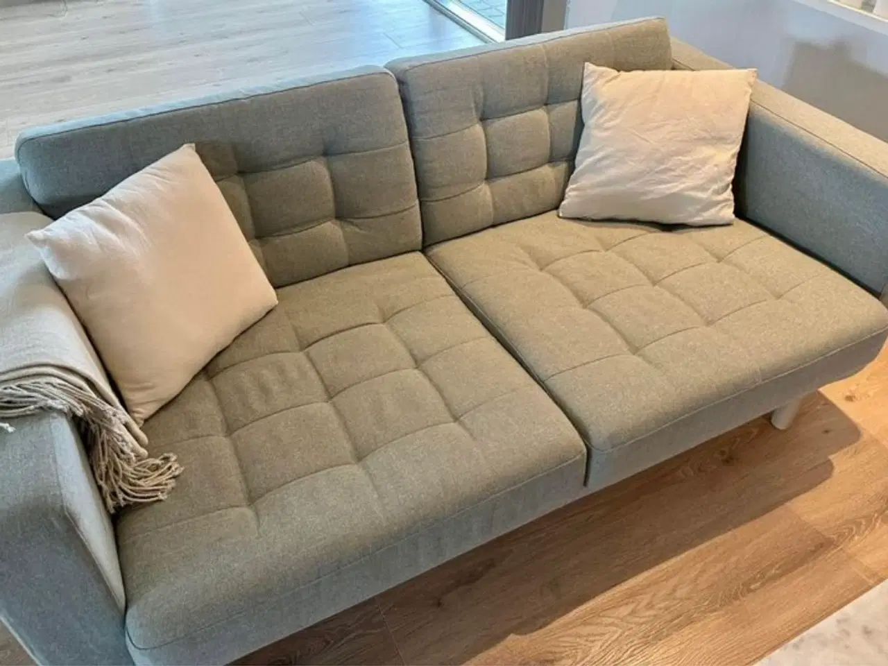 Billede 2 - Sofa sæt med lænestole i lysegrøn fra Ikea