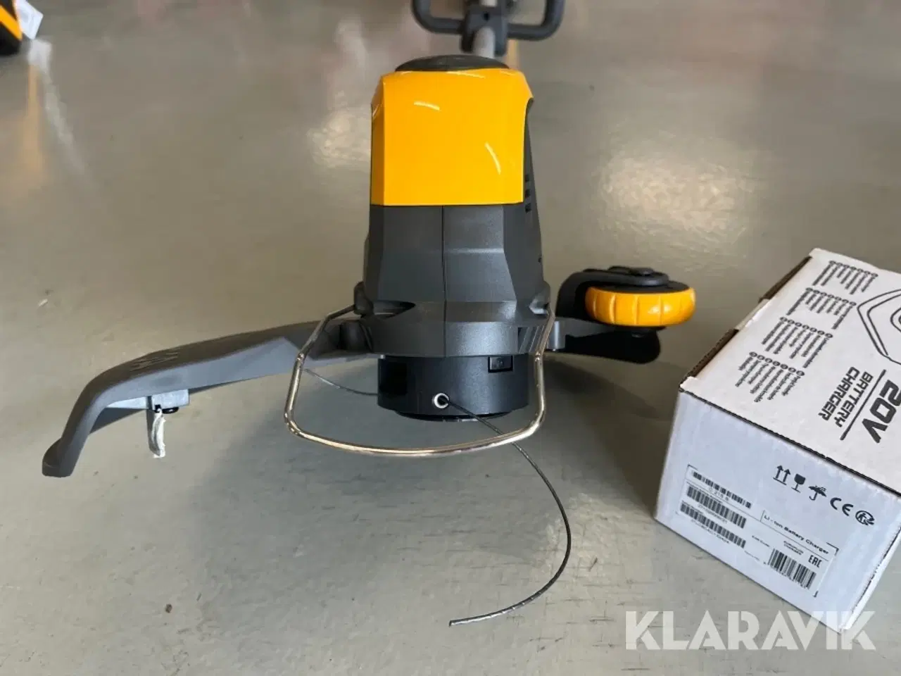 Billede 2 - Græstrimmer Stiga SGT 500 AE med batteri og lader