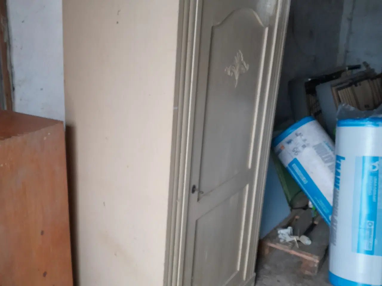 Billede 2 - Karlekammerskab.