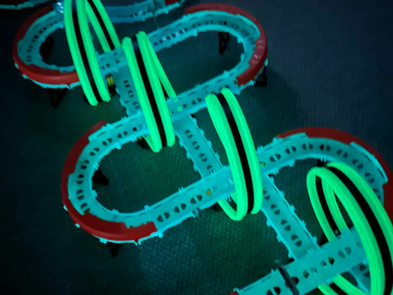 Billede 7 - Speed Car Race Track - glow in the dark - racerban
