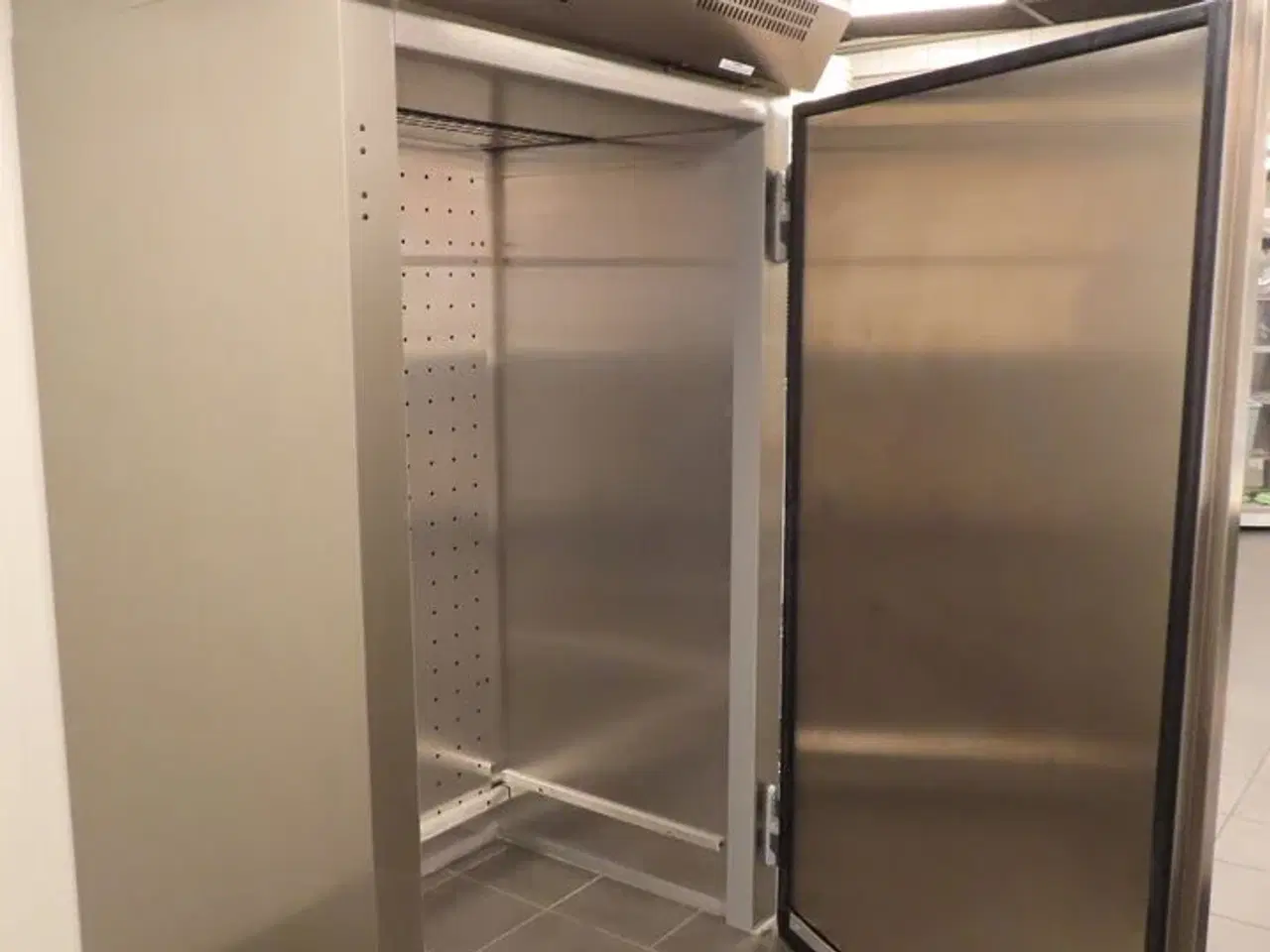 Billede 6 - Hæveskab FOSTER