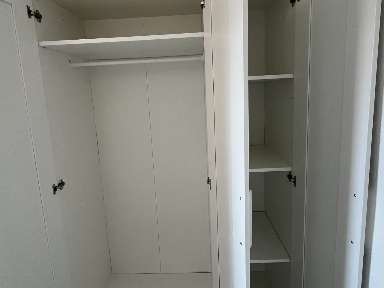 Billede 3 - Skab - IKEA BRIMNES Garderobeskab 