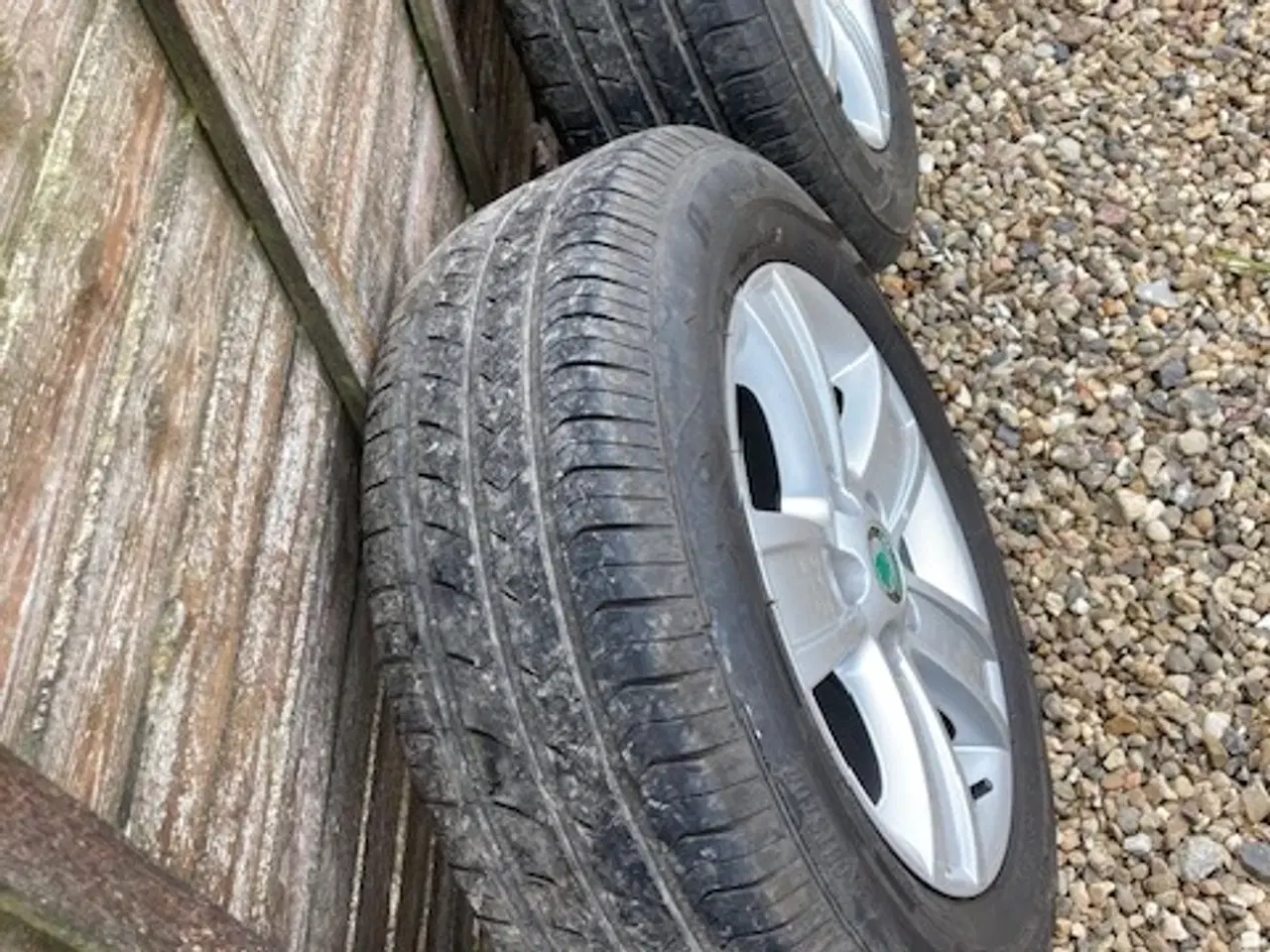 Billede 2 - Originale Skoda Octavia fælge 15" 60% dæk.