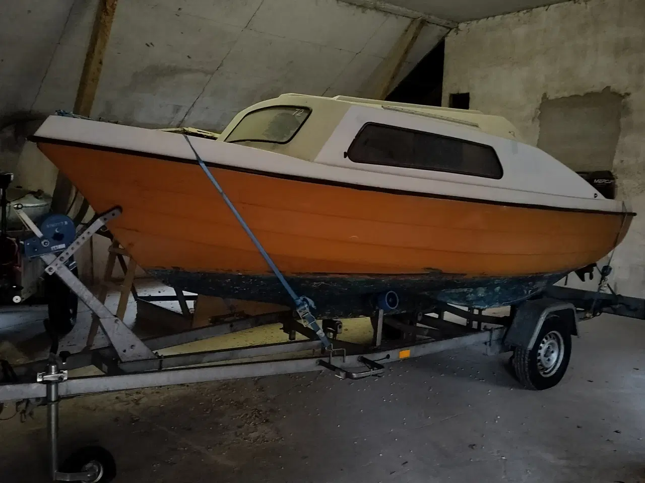 Billede 1 - Kabinebåd med trailer