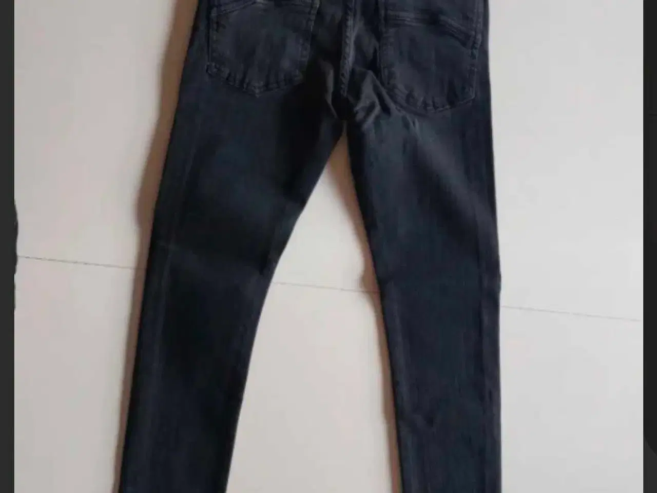 Billede 2 - *nyt* Pompdelux jeans + trøje 