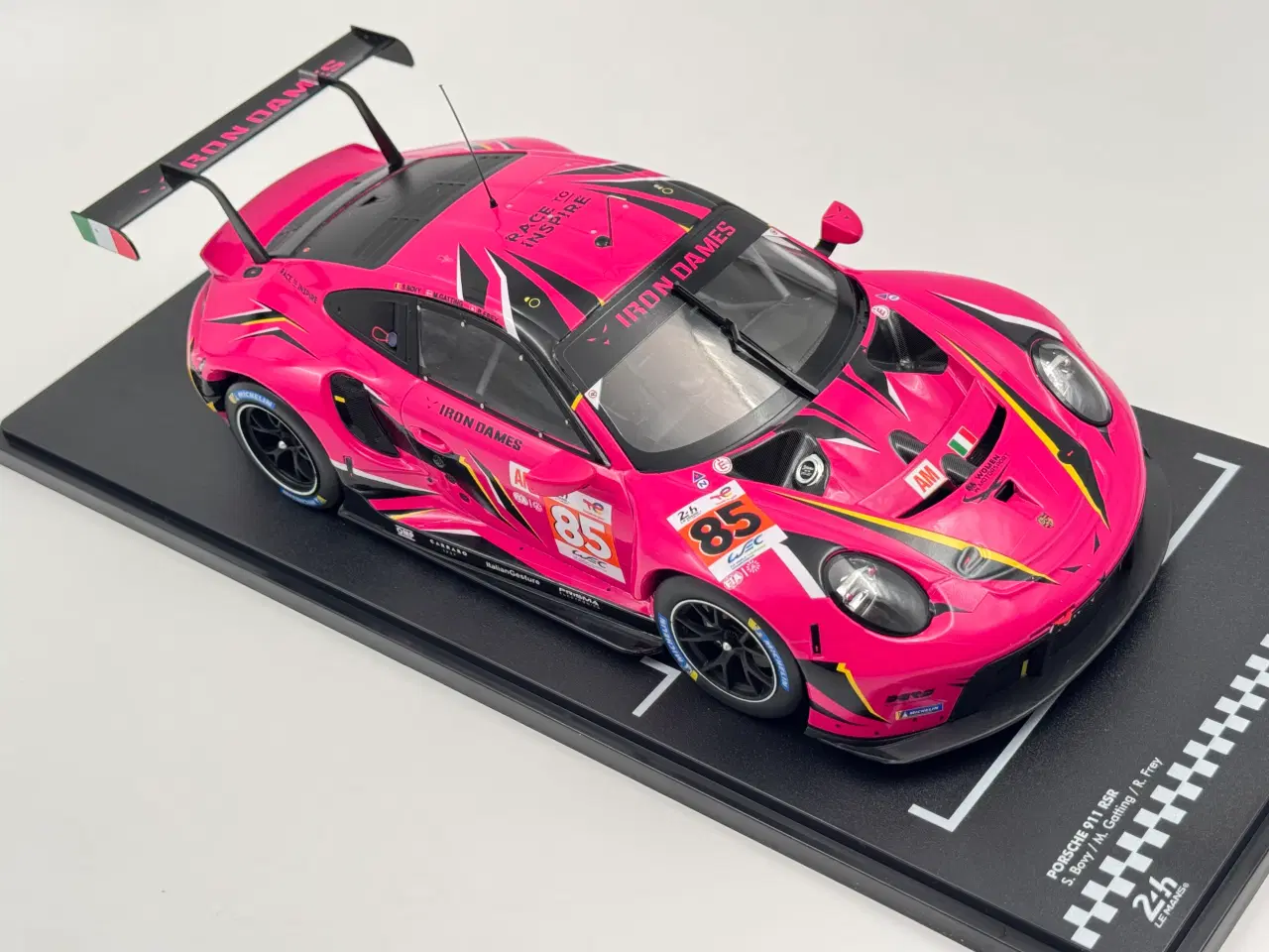 Billede 5 - 2023 Porsche 911 GT3 RSR - Michelle Gatting - 1:18
