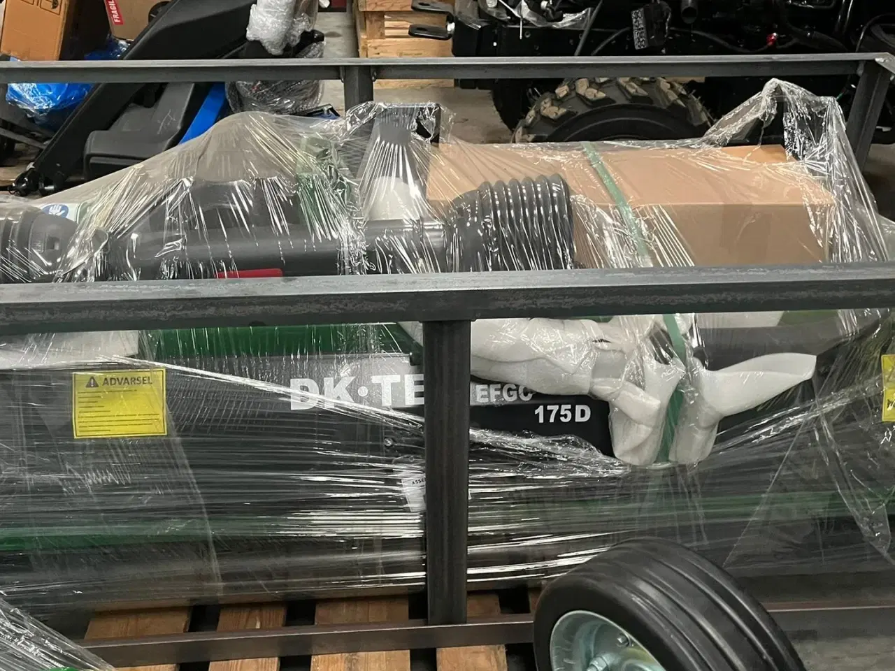 Billede 1 - DK-TEC EFGC175D Slagleklipper med fast tårn og oplukkelig bagklap