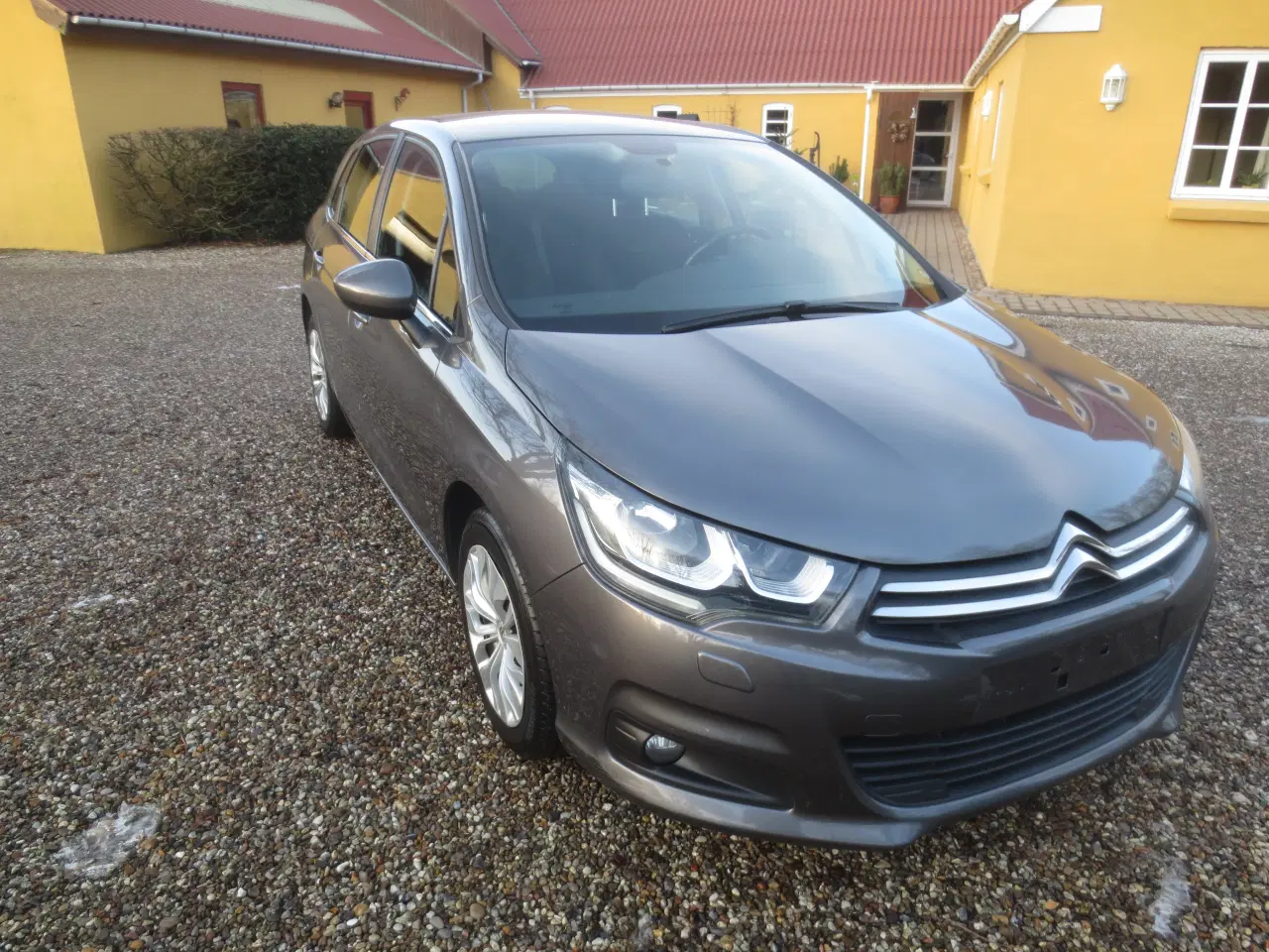 Billede 3 - Fin Citroen C 4 1.6 HDi År 2017. 
