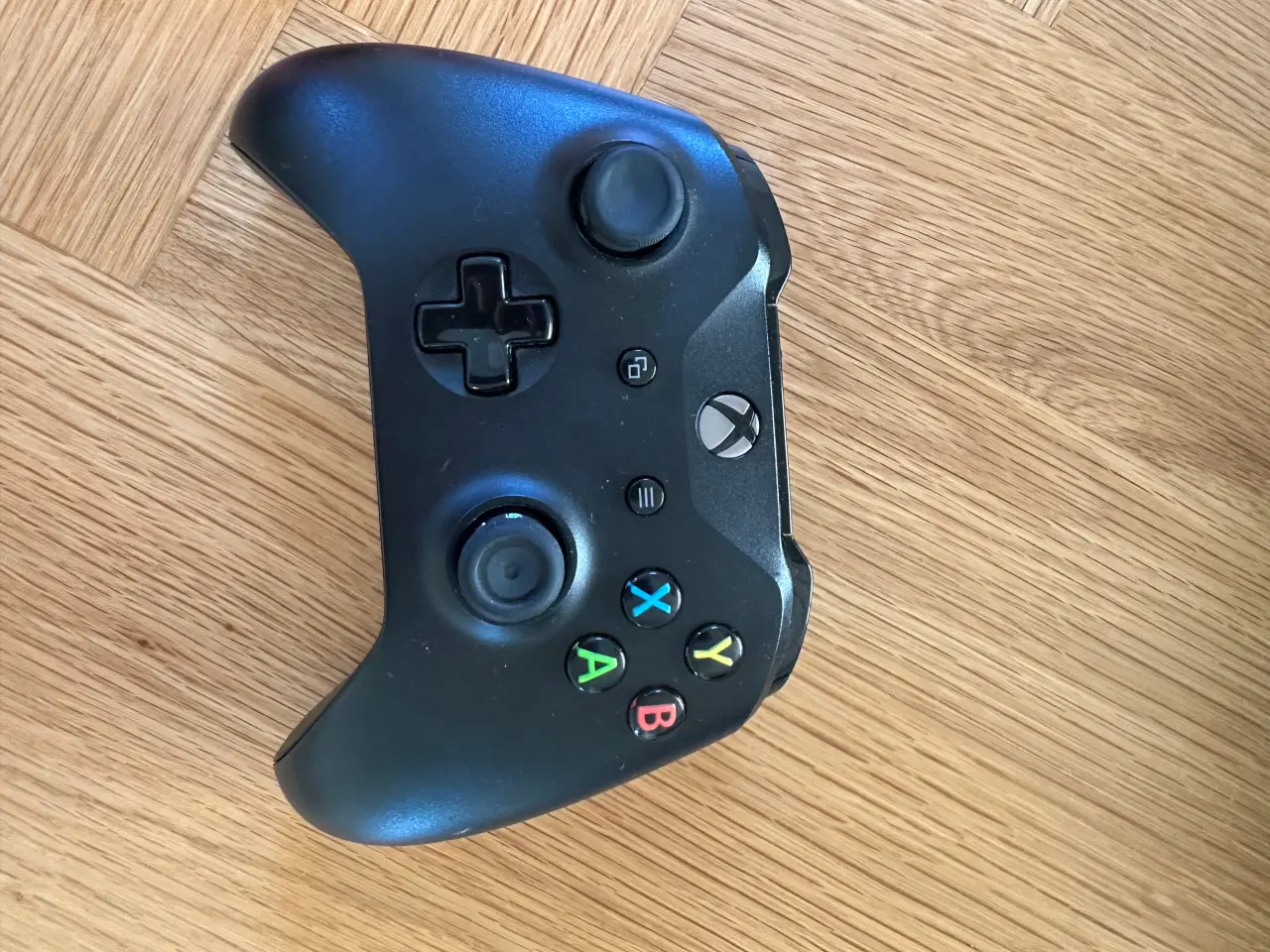 Billede 3 - Xbox One X 1TB SSD