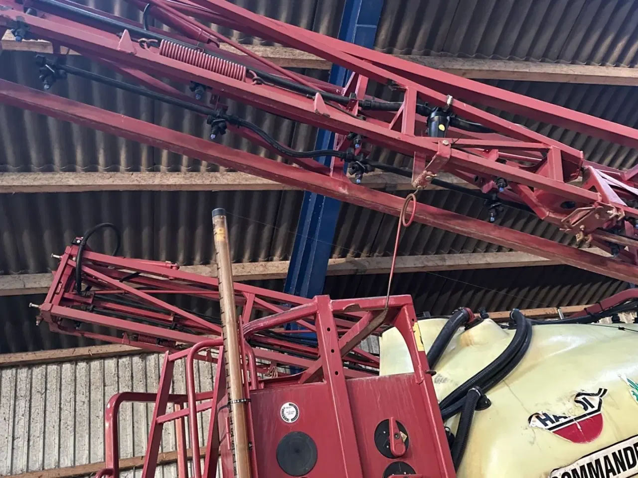 Billede 5 - Hardi commander 20/24 meter. Holder syn til 3 måned 2027. Meget velholdt sprøjte