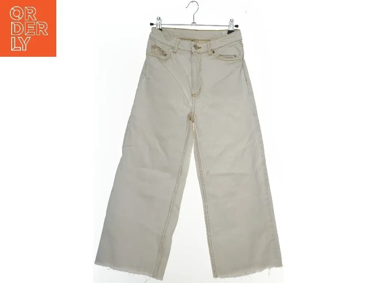 Billede 1 - Creme farvede jeans fra Monki fra Monki (str. 152)