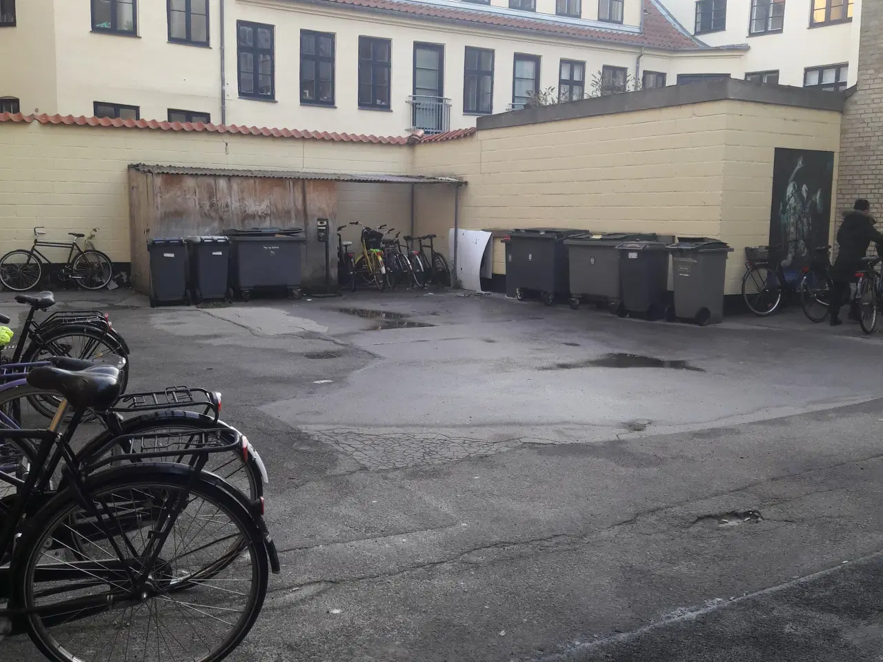 Billede 1 - Parkeringsplads til leje i Latinerkvarteret i Indre København