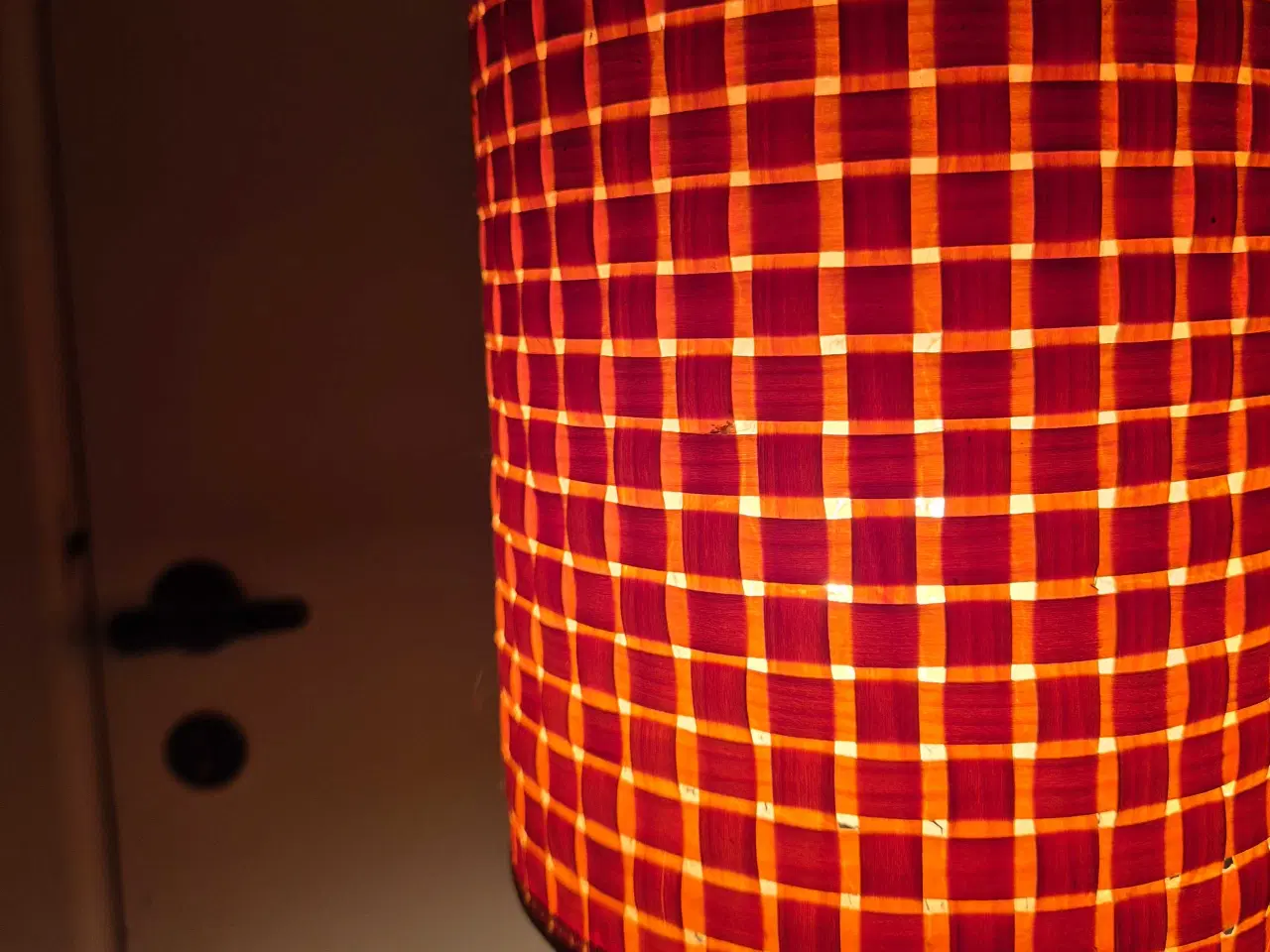 Billede 6 - Sød retrolampe i flet med det hyggeligste lys