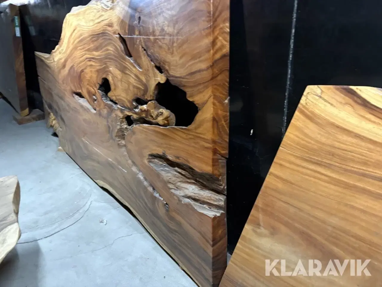 Billede 4 - Planke bordplade Akacie Lakeret 1 hel planke